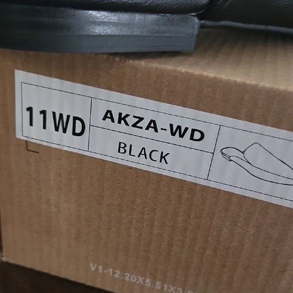 Journee Collection Womens Classic Black Slip-On Mule Loafers. - Picture 3 of 3